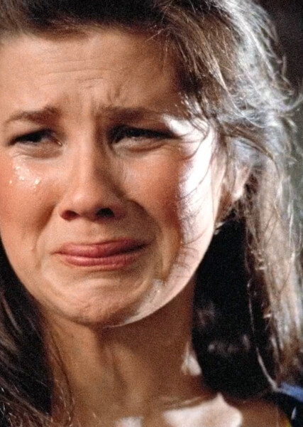 Daphne Zuniga photo