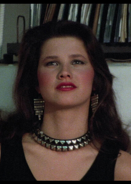 Daphne Zuniga