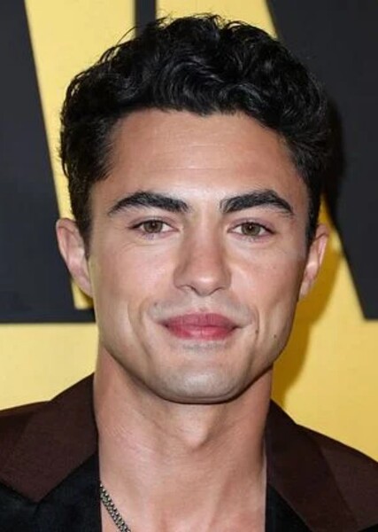 Darren Barnet