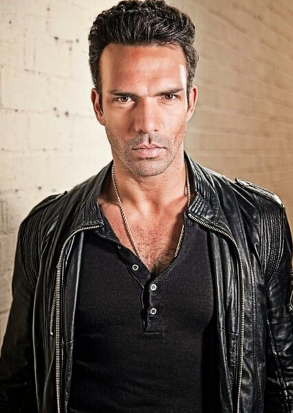 Darren Shahlavi photo