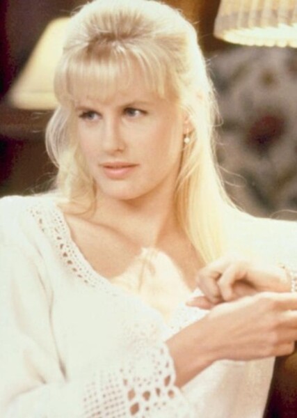 Daryl Hannah photo