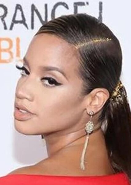 Dascha Polanco photo