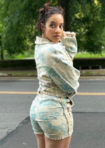 Dascha Polanco photo