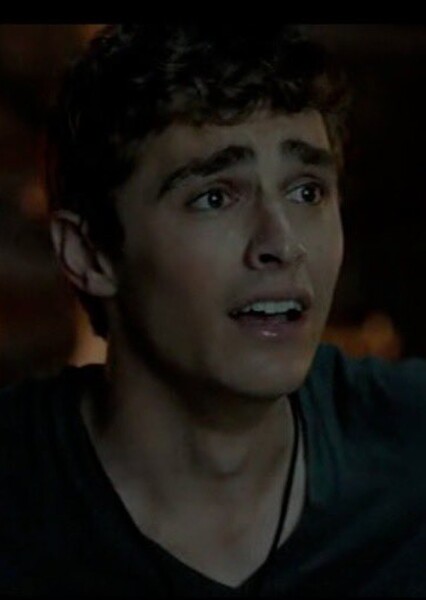 Dave Franco photo