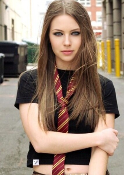 Daveigh Chase photo