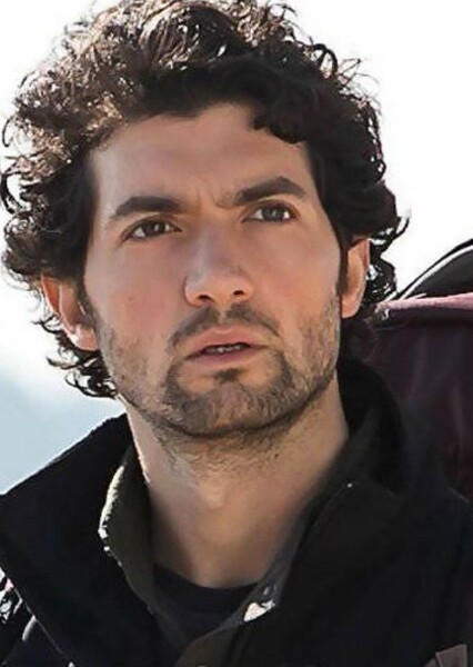 David Alpay photo