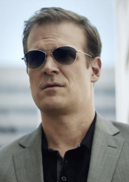 David Harbour photo