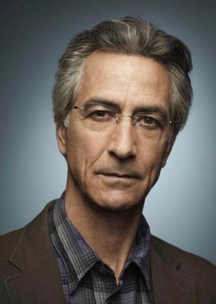 David Straithairn