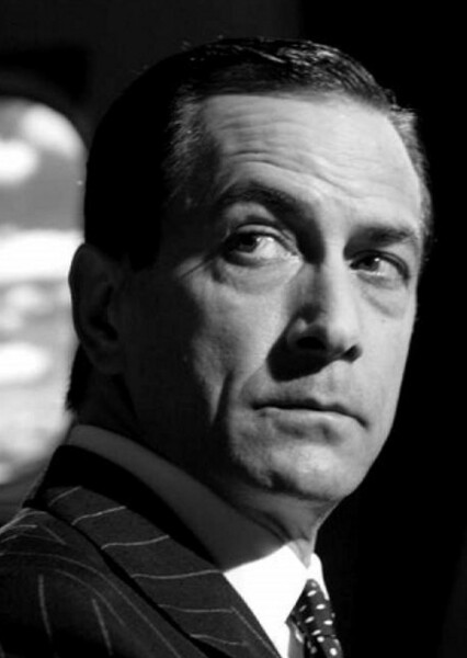 David Strathairn photo