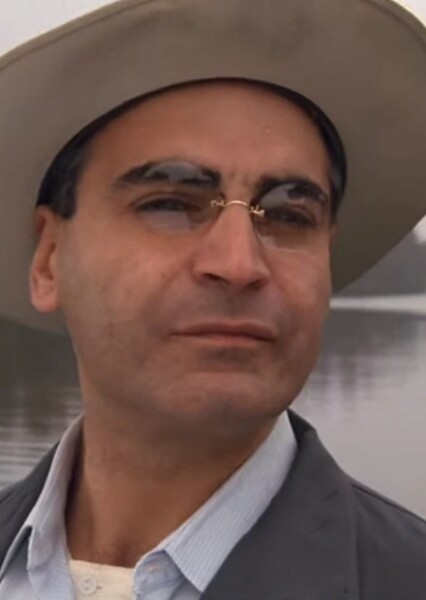 David Suchet photo