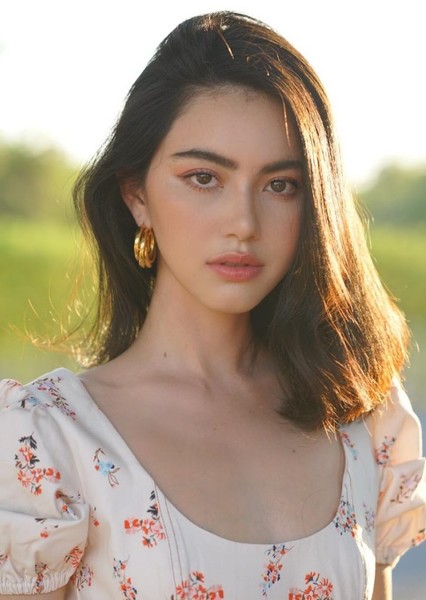 Davika Hoorne