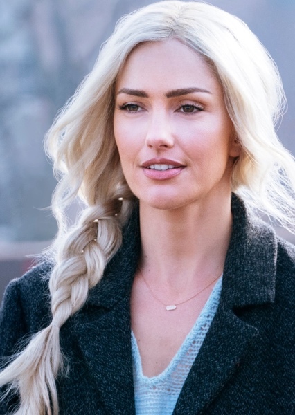Dawn Granger / Dove (Titans) photo