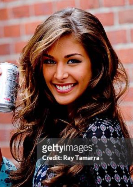 Dayana Mendoza photo