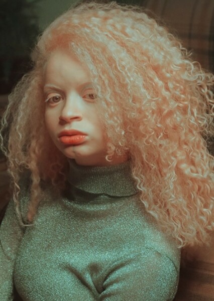 Dayane Galdino photo