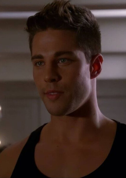 Dean Geyer