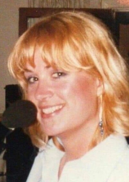Debbi Peterson photo