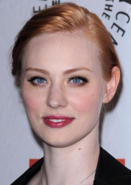 Deborah Ann Woll photo