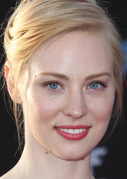 Deborah Ann Woll photo
