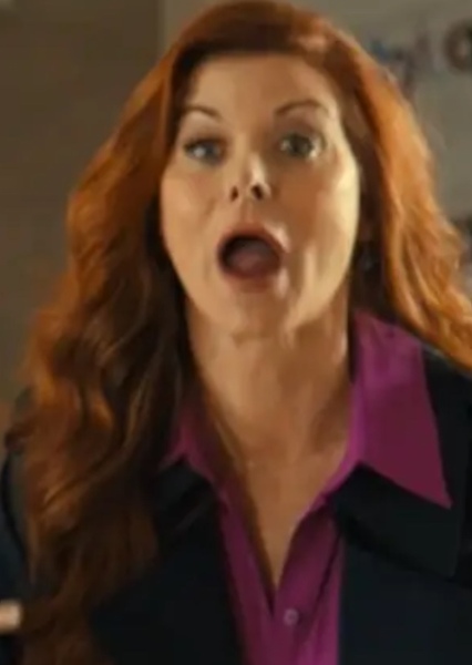 Debra Messing photo