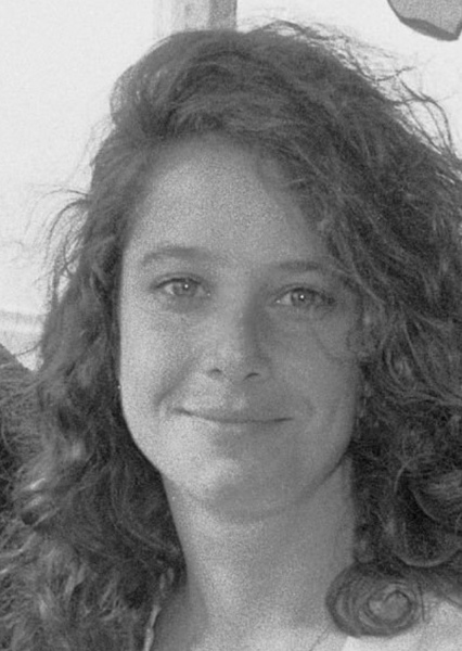 Debra Winger photo