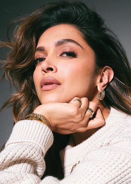 Deepika Padukone photo