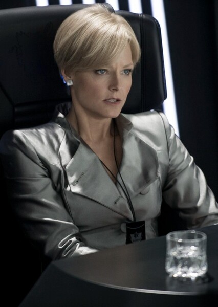 Defense Secretary Jessica Delacourt (Elysium)