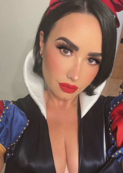 Demi Lovato photo