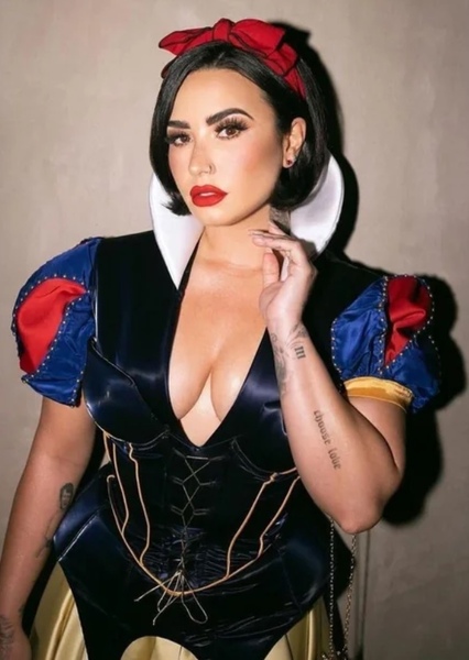 Demi Lovato photo