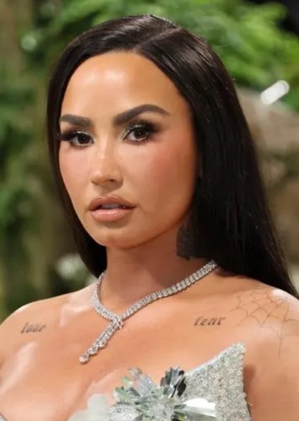 Demi Lovato photo