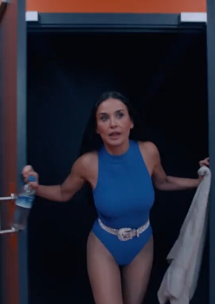 Demi Moore photo