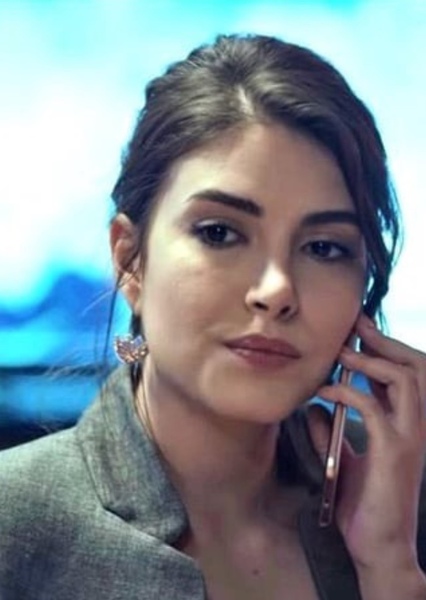 Deniz Baysal photo