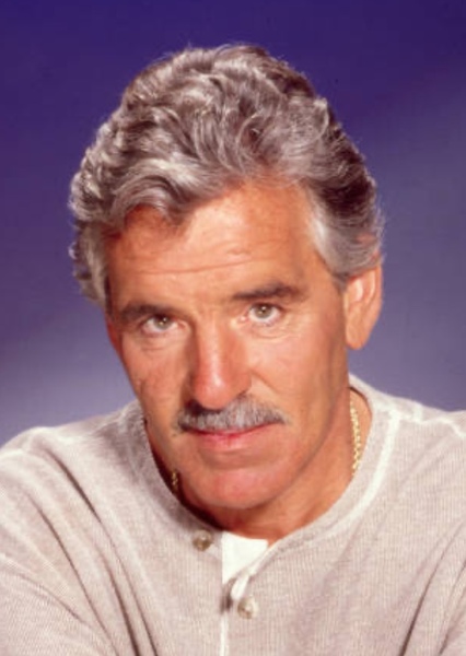 Dennis Farina photo
