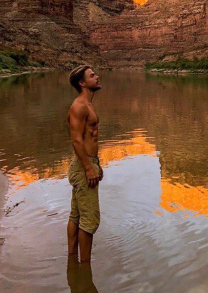 Derek Hough photo