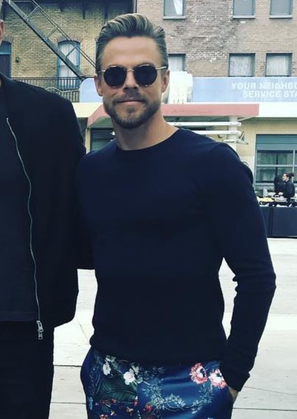 Derek Hough photo