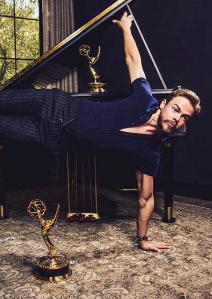 Derek Hough photo
