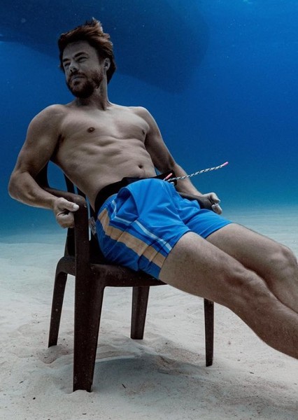 Derek Hough photo