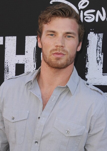 Derek Theler photo