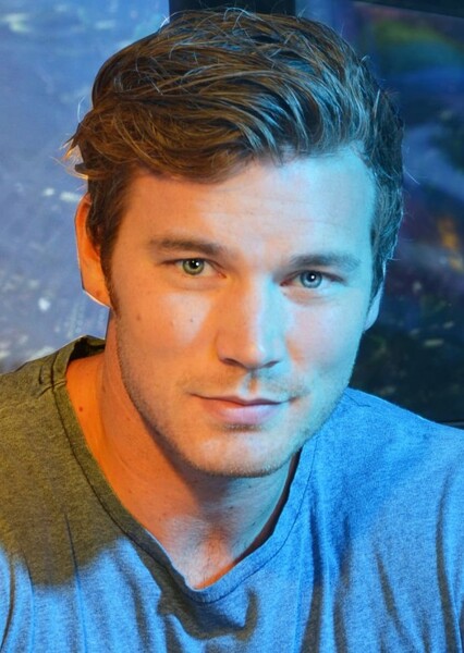Derek Theler photo