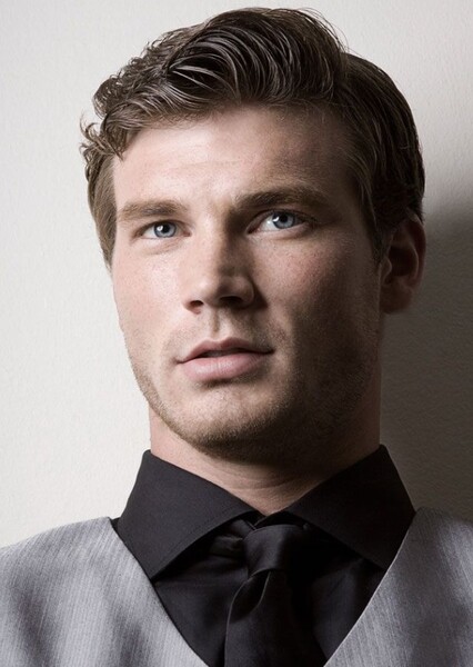 Derek Theler photo