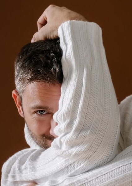 Derek Yates photo