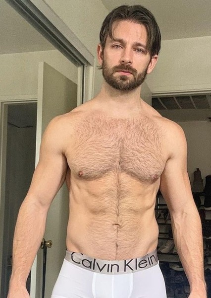 Derek Yates photo