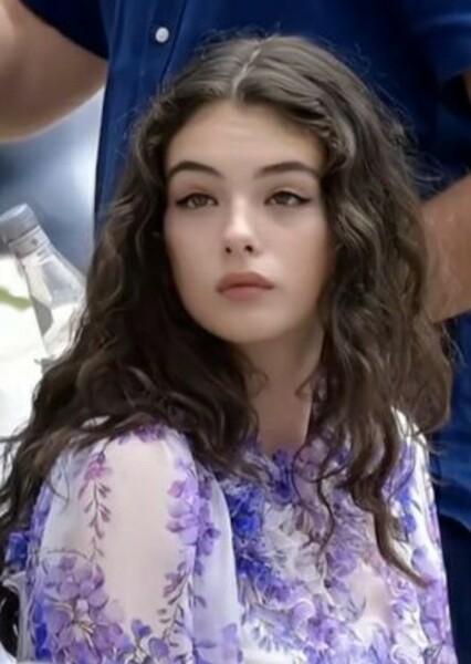 Deva Cassel photo