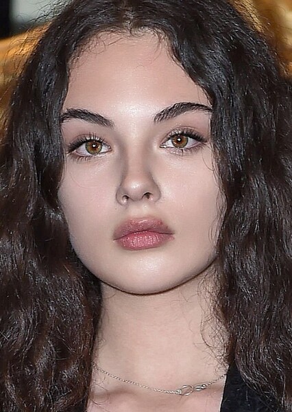 Deva Cassel photo