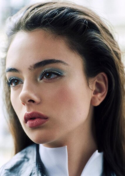 Deva Cassel photo
