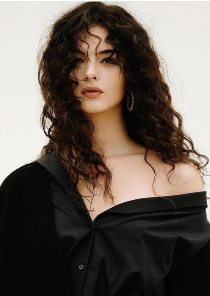 Deva Cassel photo