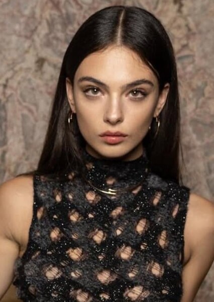 Deva Cassel