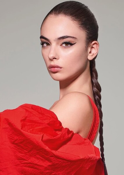 Deva Cassel photo