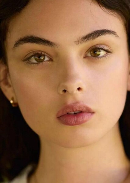 Deva Cassel photo