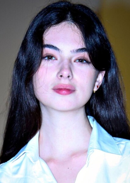 Deva Cassel photo