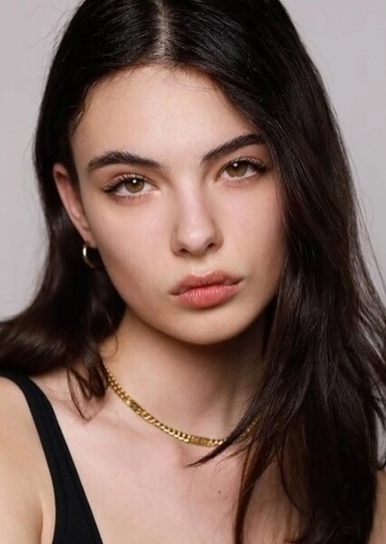 Deva Cassel